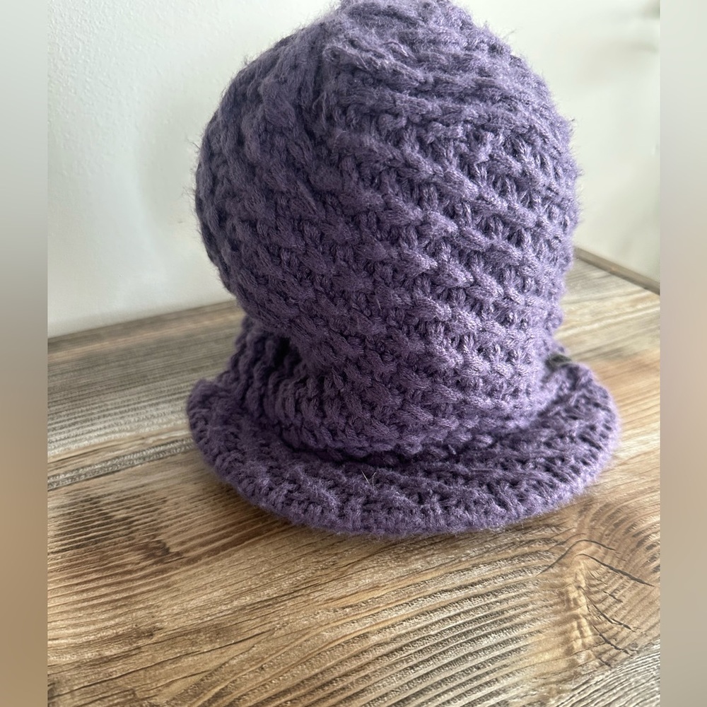 The North Face | Purple Soft Brim Snowboard Hat - Picture 4 of 8